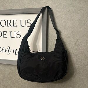 Black Lululemon Mini Shoulder Bag. 4L. NWOT
